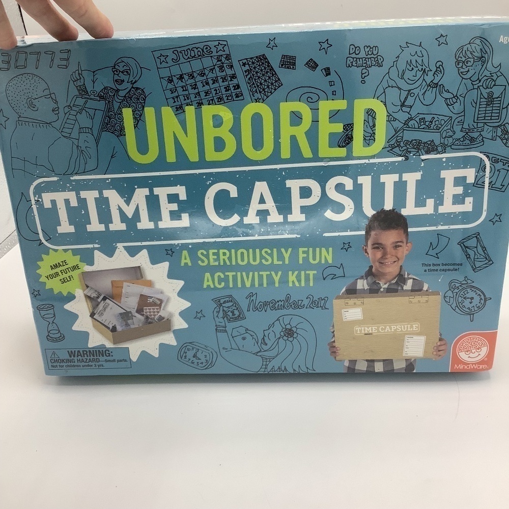 Unbored TIME CAPSULE A Seriously Fun Activity Kit‎ MindWare Ages 8+ Sealed NEW